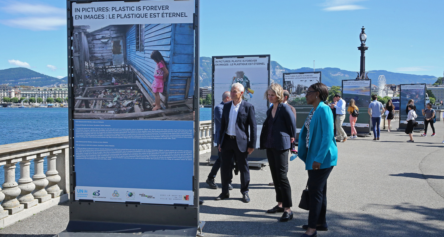 Photo exhibition on plastic waste open on Geneva waterfront and online